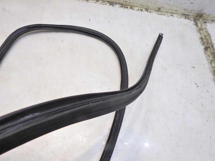 фото №6, Прокладка багажника peugeot 207 cc