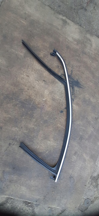 фото №1, Накладка прокладка двері лівий перед 308 t9 9677894480