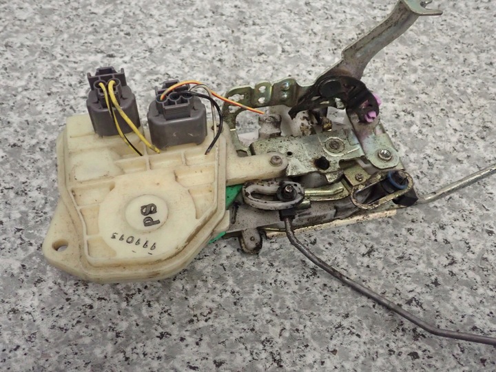 фото №6, Honda civic vii ep 3d 01-05 замок дверь левый