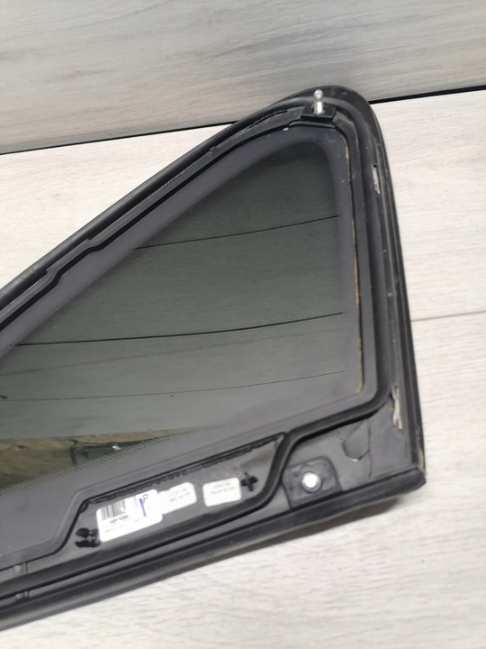 фото №8, Porsche macan стекло правый зад 95b845298