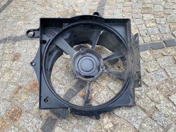 фото №9, Porsche taycan 9j1 корпус вентилятора 9j1121250c 9j1959455c 9j1959456c