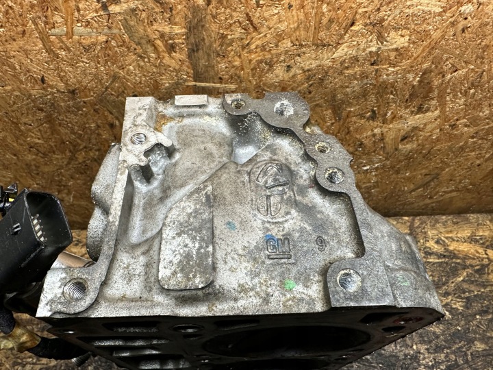 фото №9, Головка комплектна camaro silverado escalade 6.2 l86 12620549 права