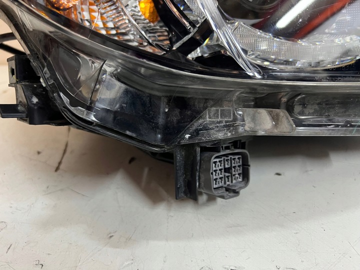 фото №9, Mazda 2 iii лампа правая полный led идеальная