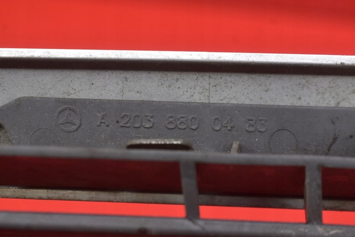 фото №14, Решётка решётка радиатора чёрная хром a2038800483 mercedes c-klasa w203 00-04