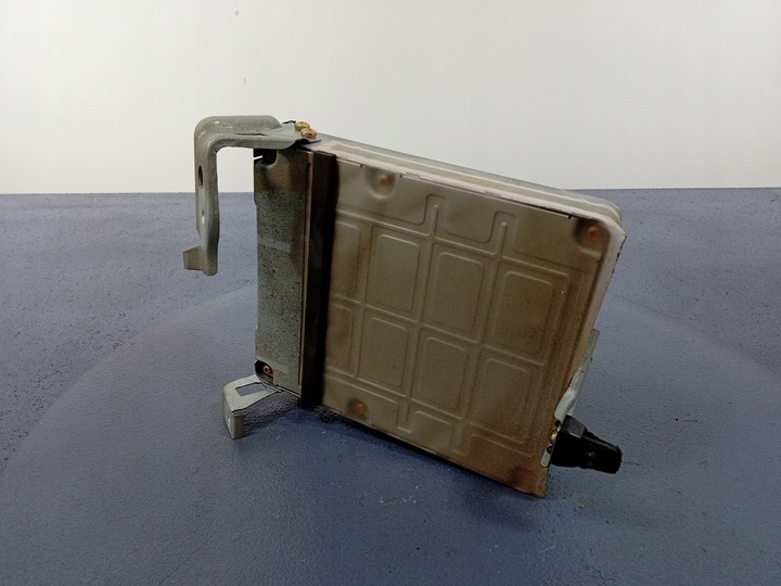 фото №5, Yaris i 1.0 vvti 1sz блок управления двигателя 89661-52542