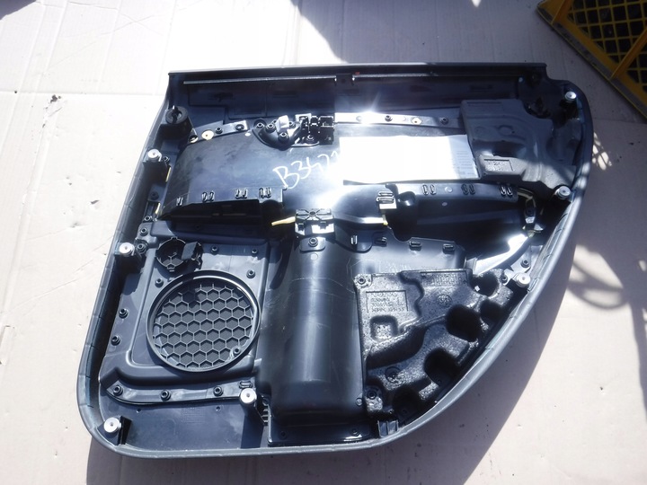 фото №4, Боковина оббивка двері лівий зад volvo v70