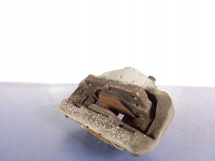 фото №6, Bmw 5 e60 e61 3.0 i суппорт перед правые 60/30/x