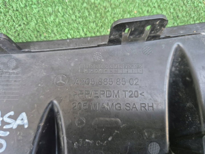 фото №7, Mercedes c-klasa w205 14- правая решётка бампера передней a2058858502