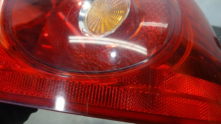 фото №8, Лампа правая задняя volkswagen golf v 1.9tdi