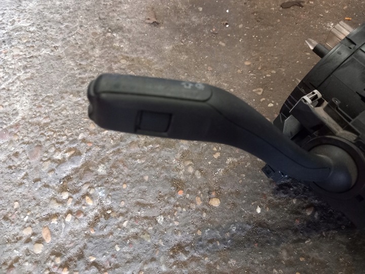 фото №7, Audi a3 8p переключатель комбинированный лента 8p0907137br