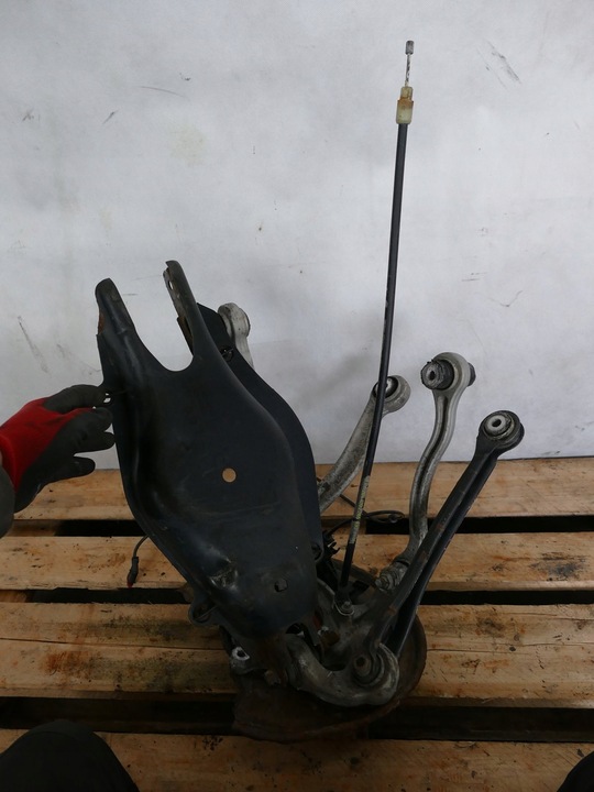 фото №8, Mercedes e a207 c207 w207 3.0 cdi ступица рычаг lt