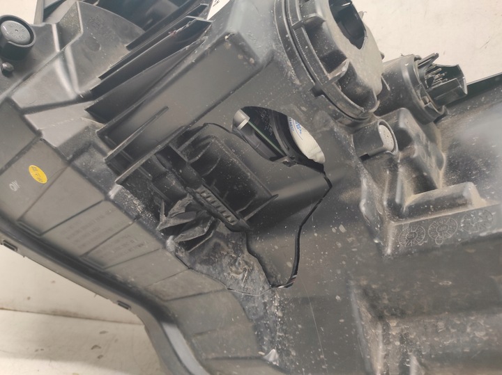 фото №8, Kia ev6 21- лампа повний led права перед 92102-cv1 - запчастини