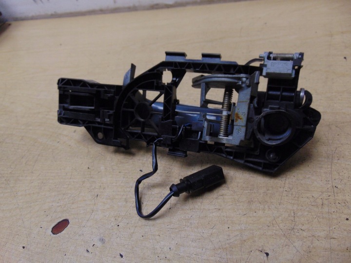 фото №11, Ручка зовнішня права перед vw passat cc