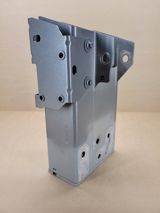 фото №1, Права зона зминання volvo xc60 ii колір 727