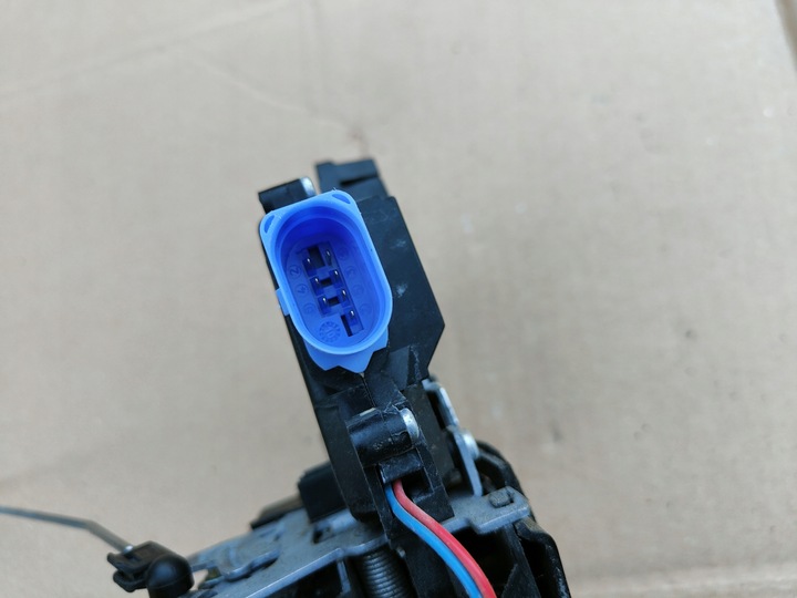 фото №7, Замок дверь правые зад задний skoda roomster 5j7839016b 7pin 10-15 год