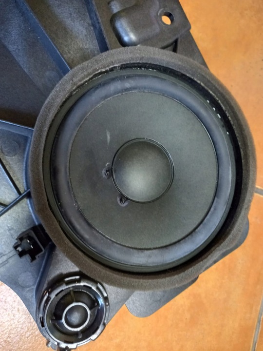 фото №7, Динамік праві лівий зад volvo c30 30669505 30657472