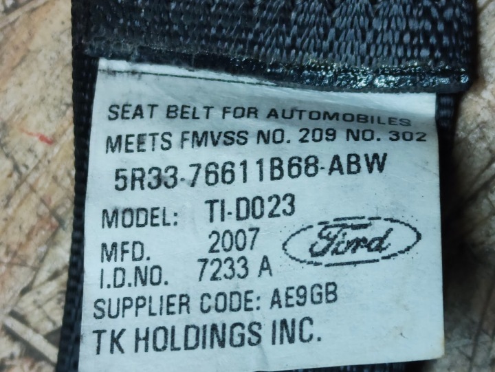 фото №7, Pas безопасности правое зад ford mustang v cabrio 05-09 5r33-76611b68-abw