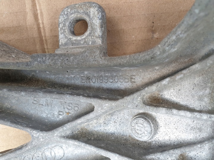 фото №11, Лапи кронштейн двигуна кріплення захист термічна audi a4 b8 8k a5 8t оригінальний номер