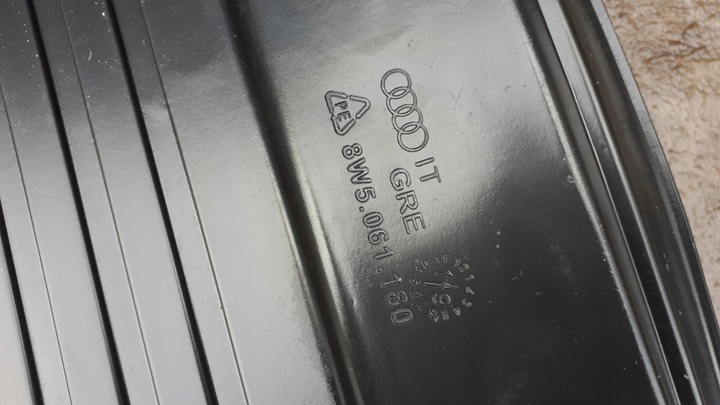 фото №8, S4 b9 a4 8w килимок багажника гумова sedan 8w5061180