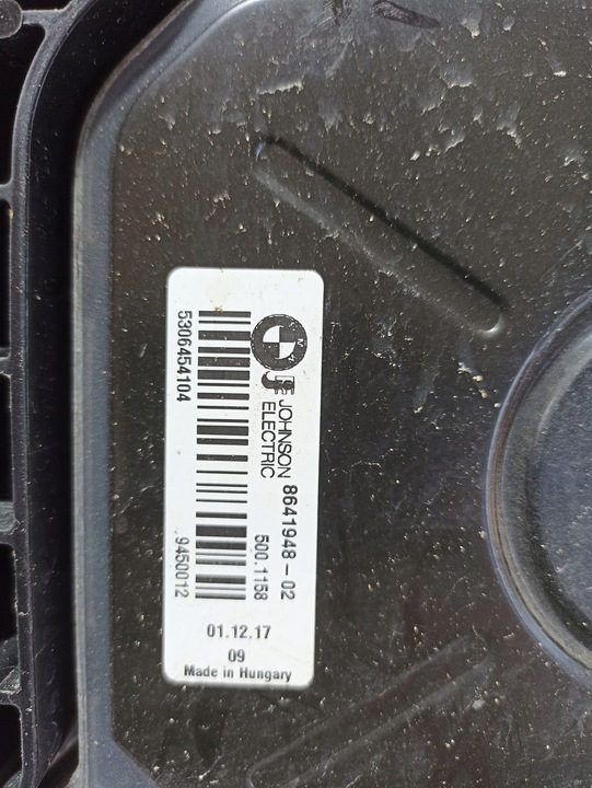 фото №7, Bmw i3 l01 радіаторів вентилятор 8642143
