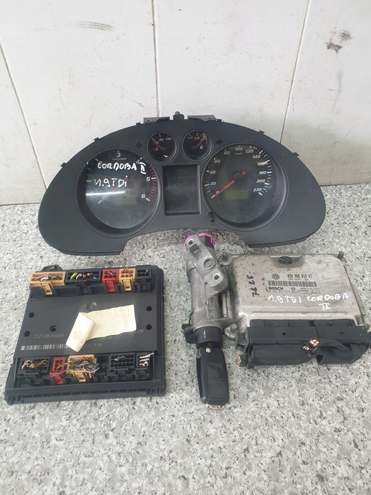 фото №1, Блок керування набір cordoba ii 1.9tdi 038906019kt