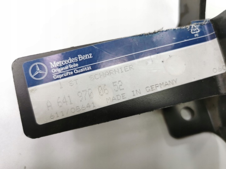 фото №11, Петля ліве ліжко mercedes-benz oem номер 6419700652 a6419700652