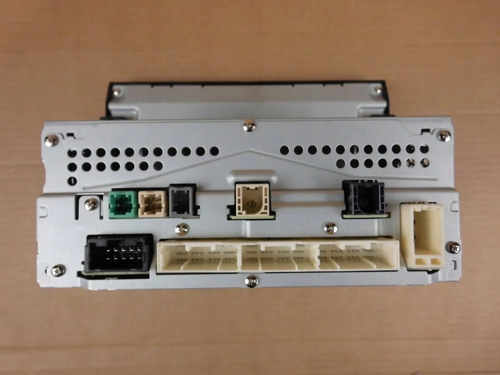 фото №7, Toyota yaris iv радио навигация дисплей экран 86140-k0152