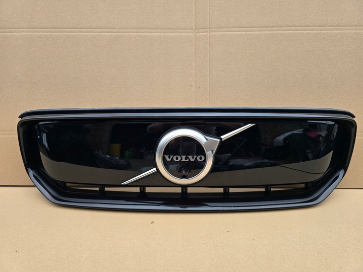 фото №1, Volvo xc40 recharge решётка решётка радиатора 32228390 электрик