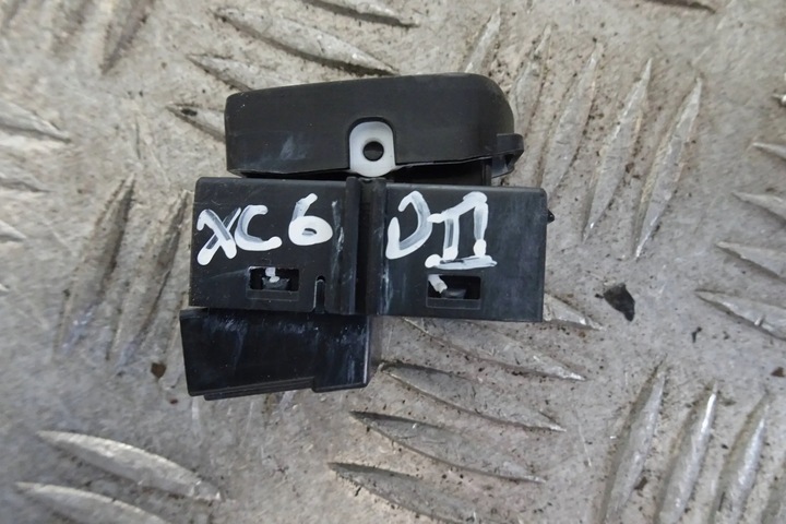 фото №2, Volvo xc60 ii кнопка переключатель панель стекло 21-