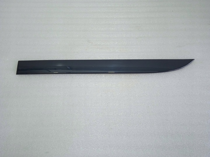 фото №1, Audi a1 ii citycarver планка дверь левая нижняя зад