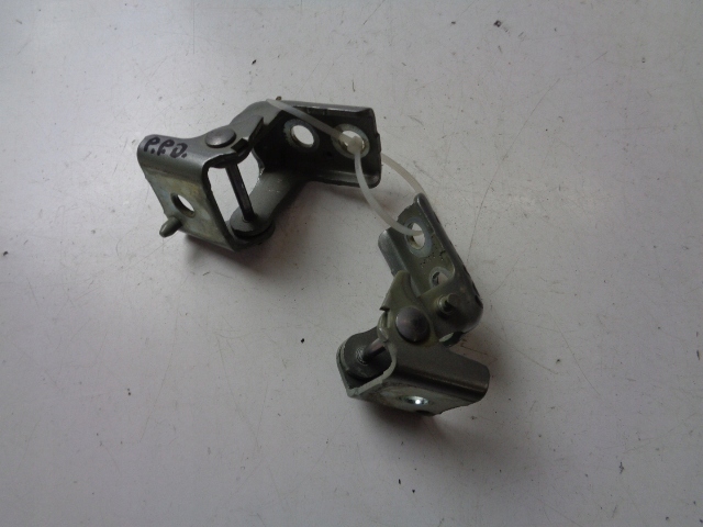 фото №1, Петлі двері праві перед opel corsa f 19- kca