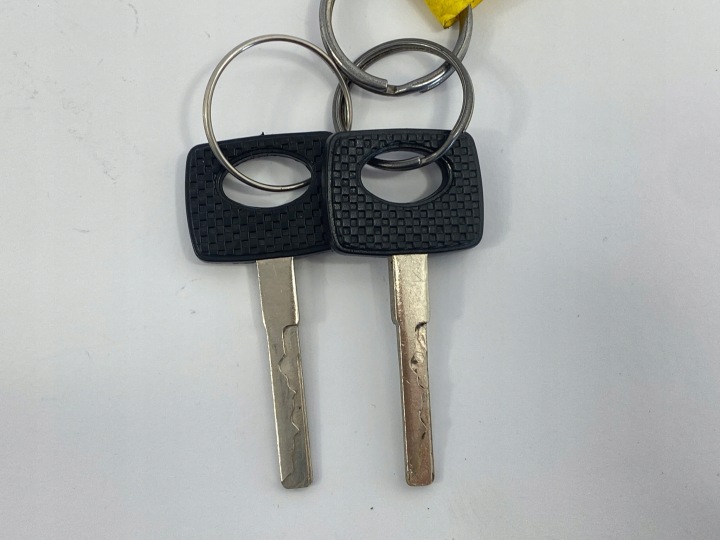 фото №15, Замок зажигания 2 ключи 8 pin mercedes w201 190 w124 1245450114 1900.01 бензин