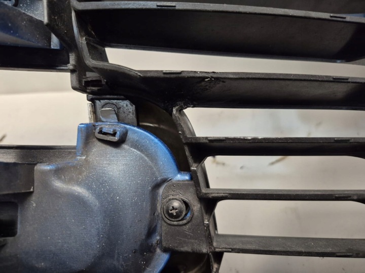 фото №13, Renault scenic iii 3 рестайлинг 13-16 бампер перед передний 620222347r
