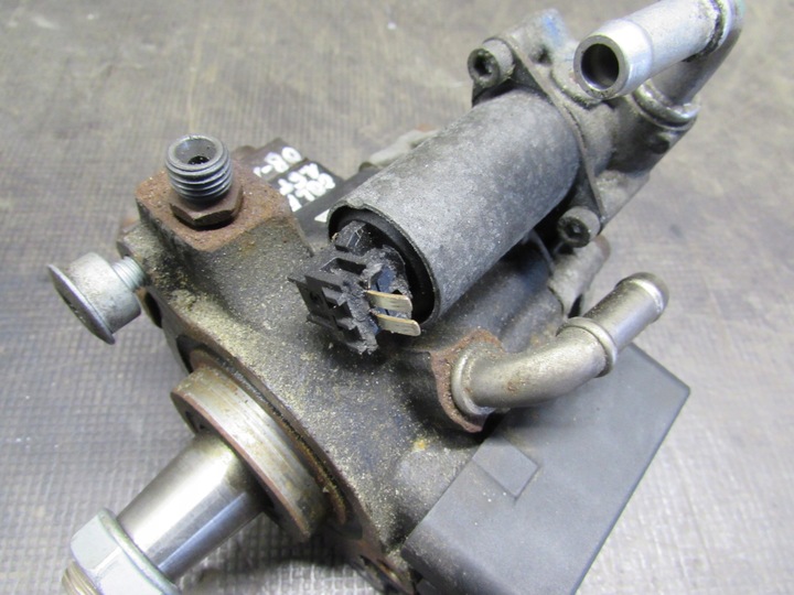 фото №11, Насос вприскувальний 03l130755e vw golf vi 1.6 tdi cay