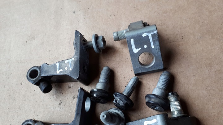 фото №2, A7 4g s7 петля петлі ліві лівий зад задні lz9y