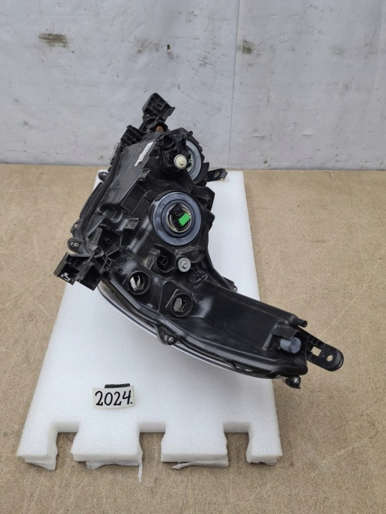 фото №9, Toyota hilux viii рестайлинг od20r 1ej923364040 фара правое правая перед передняя