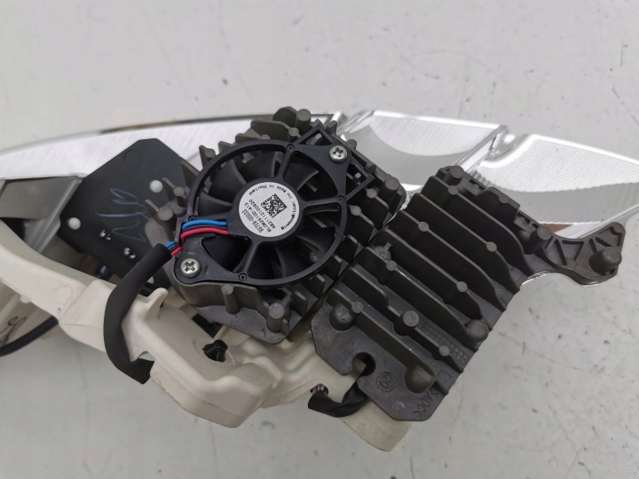 фото №12, Nissan qashqai j12 2021 запчасть фара 9975900033