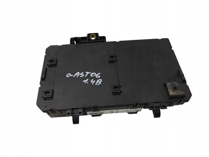 фото №6, 2006 opel astra h блок запобіжників 13145014