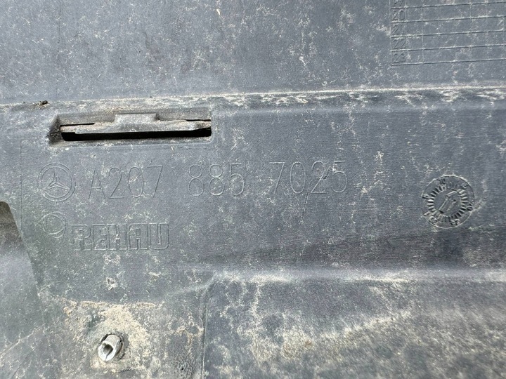 фото №8, Mercedes e 207 купе кабріолет бампер заднє 2078857025