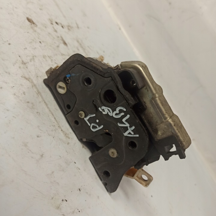 фото №12, Audi a4 b8 замок дверь правая зад 6 pin 8k0839016c