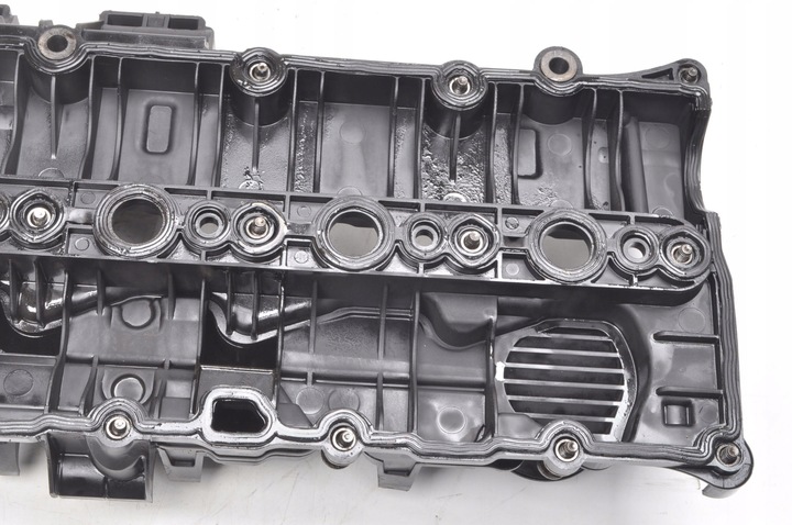 фото №9, Volvo xc60 xc90 ii v40 2.0 d5 224km крышка клапанов 31461860