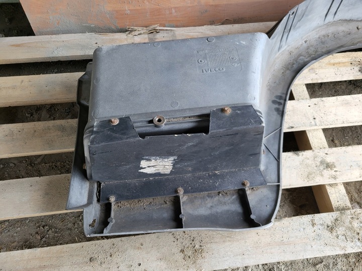 фото №6, Iveco eurocargo 08-15 подкрылок градус правый перед 504039018