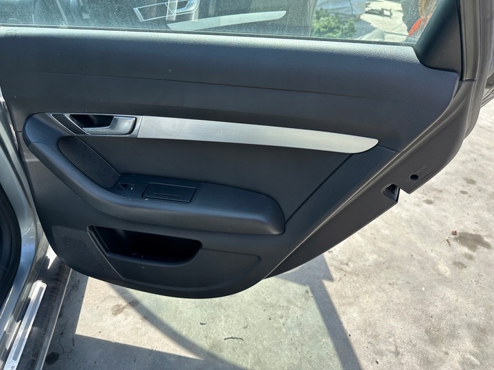 фото №1, Боковина двері праві зад голий audi a6 c6