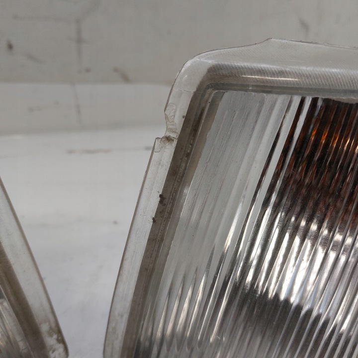 фото №5, Volvo s70 v70 поворотник поворотник праві + лівий переднє 30294777 30294776