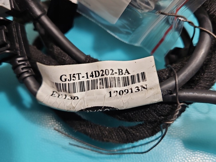 фото №7, Гнездо usb ford втулка стабилизатора iii 12- hs7t-14f014-ac