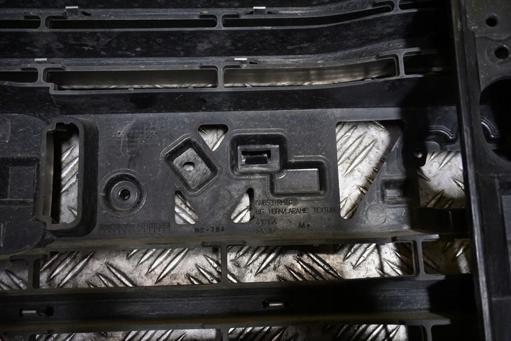 фото №13, Dodge ram 2500 3500 2019 - 2024 решётка перед решётка радиатора хром usa