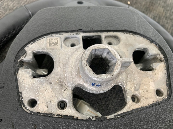 фото №8, Ford transit courier 21r 1.0 ecoboost руль мультифункция кожаный