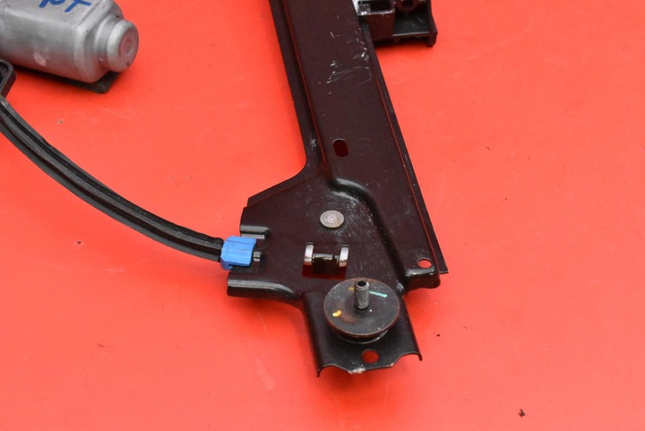 фото №4, Подъемник стекла правые зад eu 1028821-00-b tesla модель x 90d 15-21