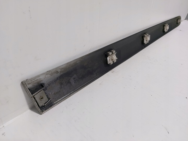 фото №10, Mercedes-benz оригінальний номер a6396900262 планка захисна двері