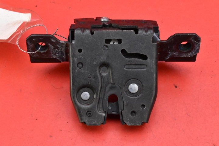 фото №5, Замок кришки зад багажника 13581023 opel astra 4 iv j 5d hb 09-14